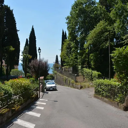 Apartment Kate's Gardone Riviera
