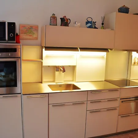 Apartment Kate's Gardone Riviera