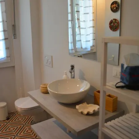 Kate's Apartment Gardone Riviera